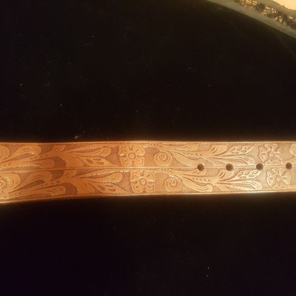 Ralph  Lauren leather belt with floral des…